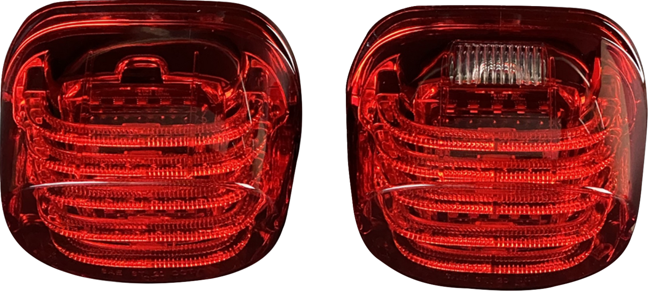 CUSTOM DYNAMICS ProBEAM® LED Taillight - Squareback / Red / FLRT/FLTRT 2010-1577