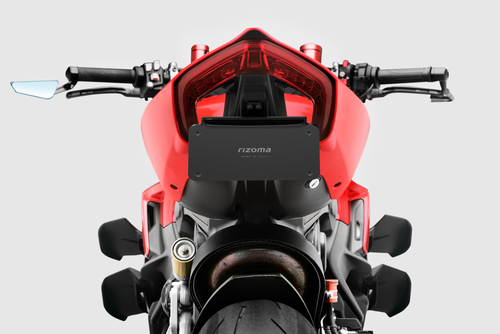Rizoma Flat-out Fender Eliminator - Our Statement Commitment The North American Market. The Product Has Been Designed And Develope - PTU010B