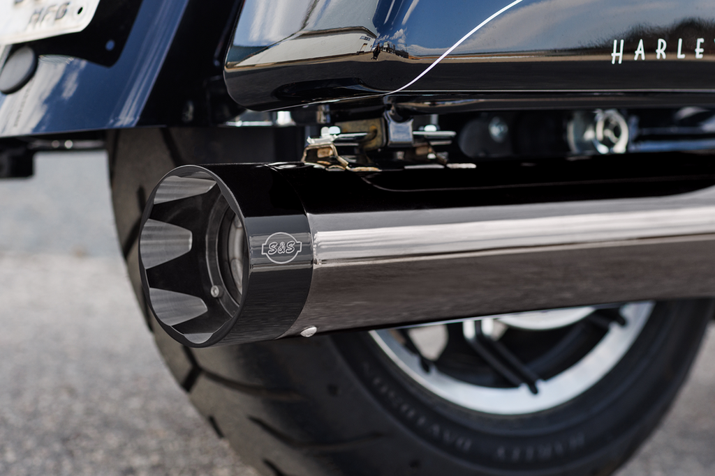 S&S CYCLE 2-into-1 Sidewinder® Exhaust System - Lava Chrome - 50-State - M8 550-1123