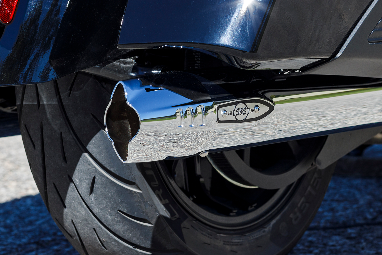 4" Broadhead Slip-On Mufflers - Fishtail - Chrome