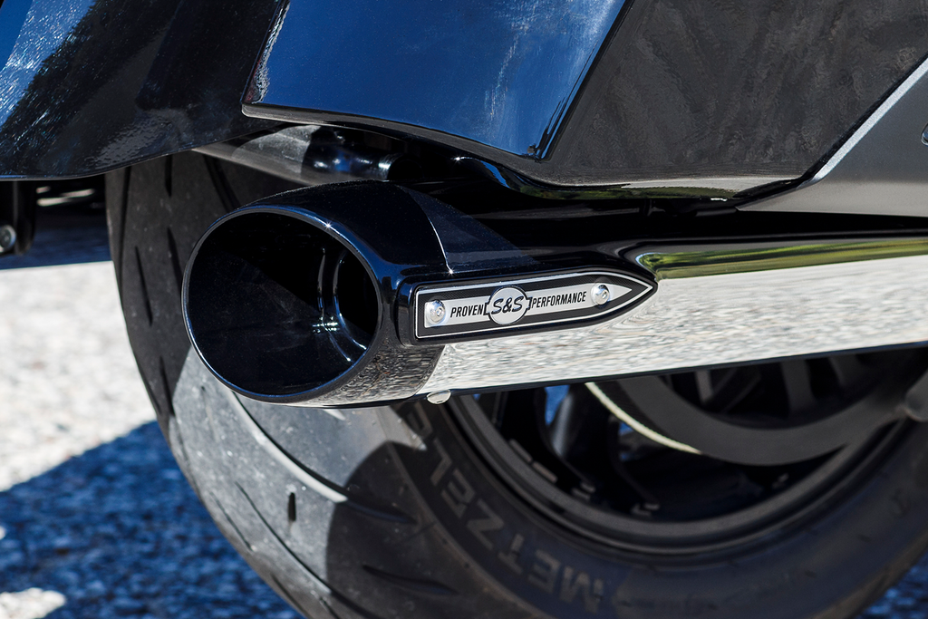 4" Broadhead Slip-On Mufflers - Slash Cut - Chrome