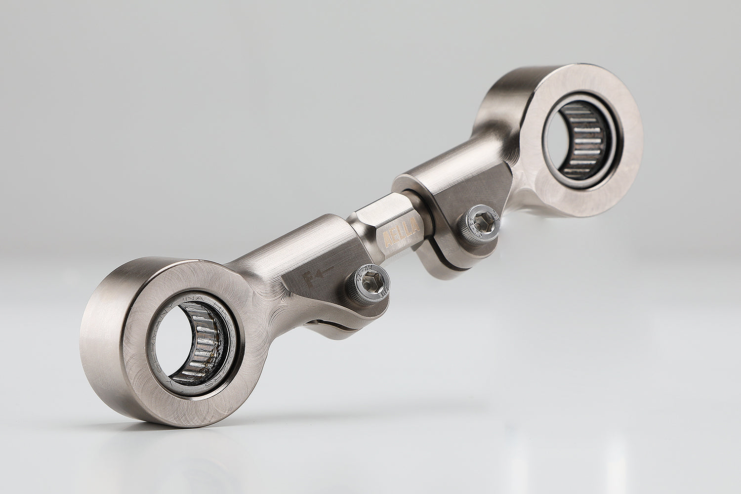 AELLA Adjustable Ride Height Linkage Rod for Ducati Panigale / Streetfighter V4 2025+ (Lowering Link)
