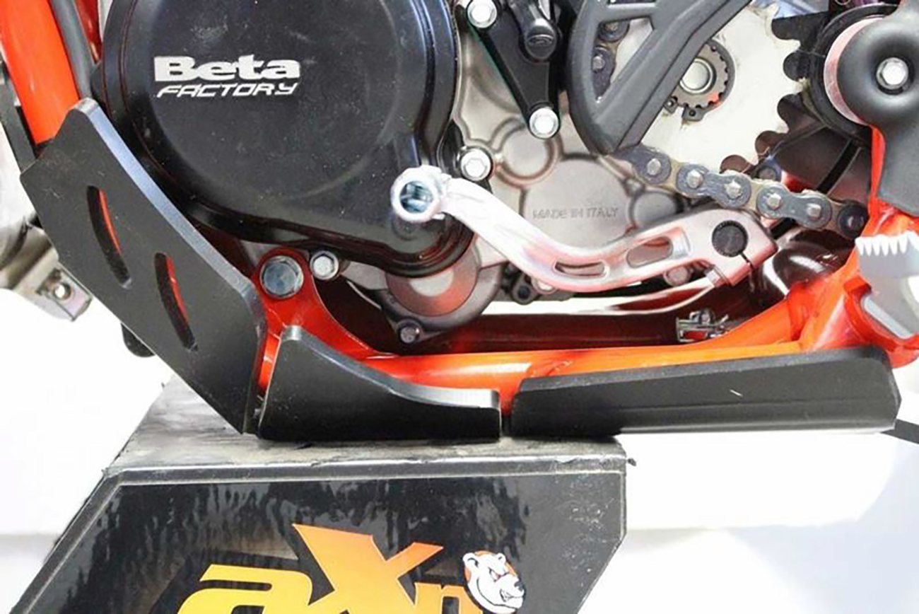 AXP RACING Xtrem Skid Plate - Black / Beta / Enduro RR '14-'17 0506-2029