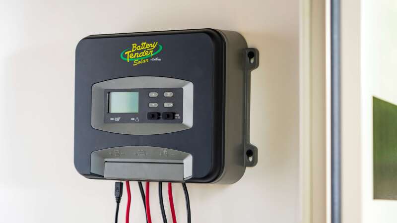 Battery Tender 50A PWM/750W/12V Indoor Solar Controller System - 021-1177