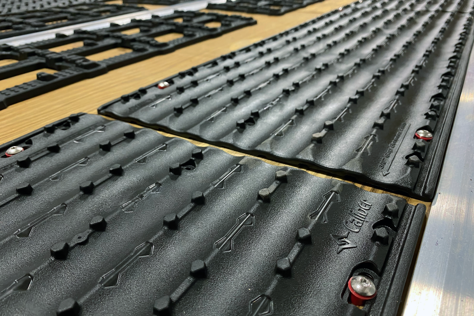 CALIBER LowPro GripGlides -Narrow 6" - 8 pc Single Set 3902-0234