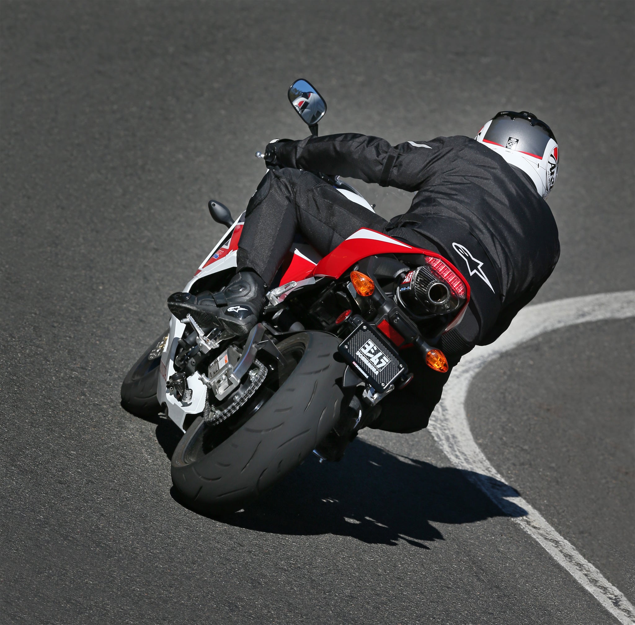 Yoshimura CBR600RR 09-26 RS-5 Stainless Slip-On Exhaust, w/ Carbon Fiber Muffler