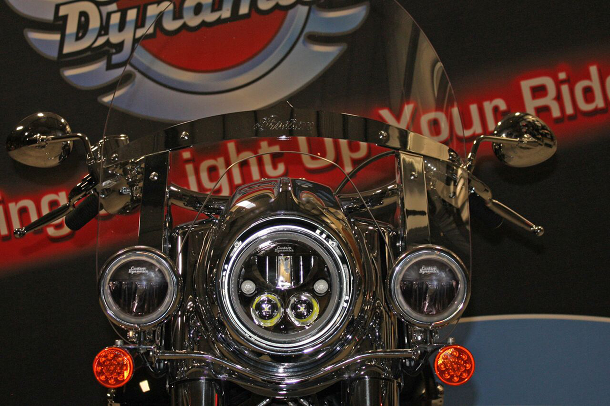 CUSTOM DYNAMICS 7" TruBEAM® Headlamp - Black / Chieftain 2001-1574