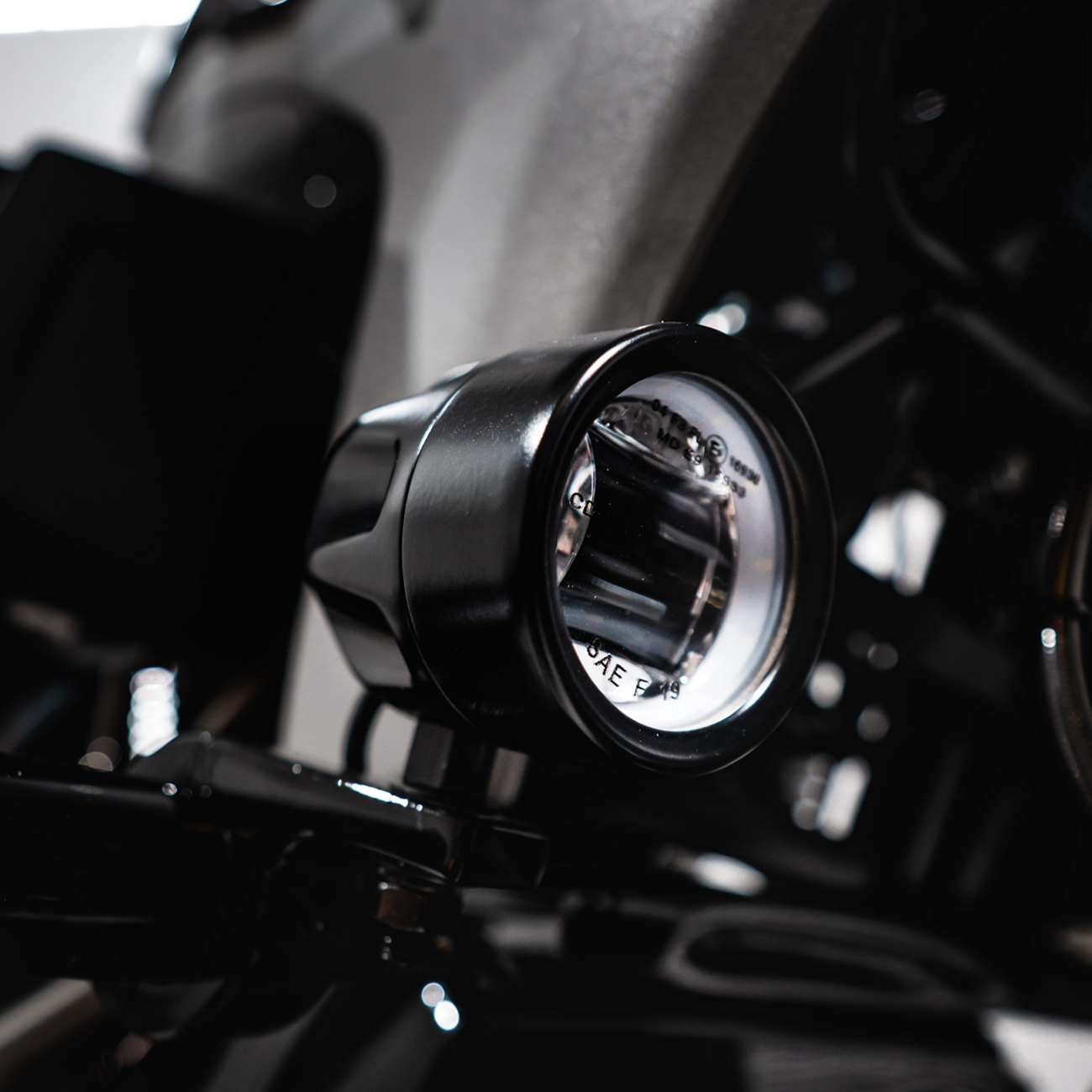 CUSTOM DYNAMICS Fog Light - Black / Clear Lens 2001-2197