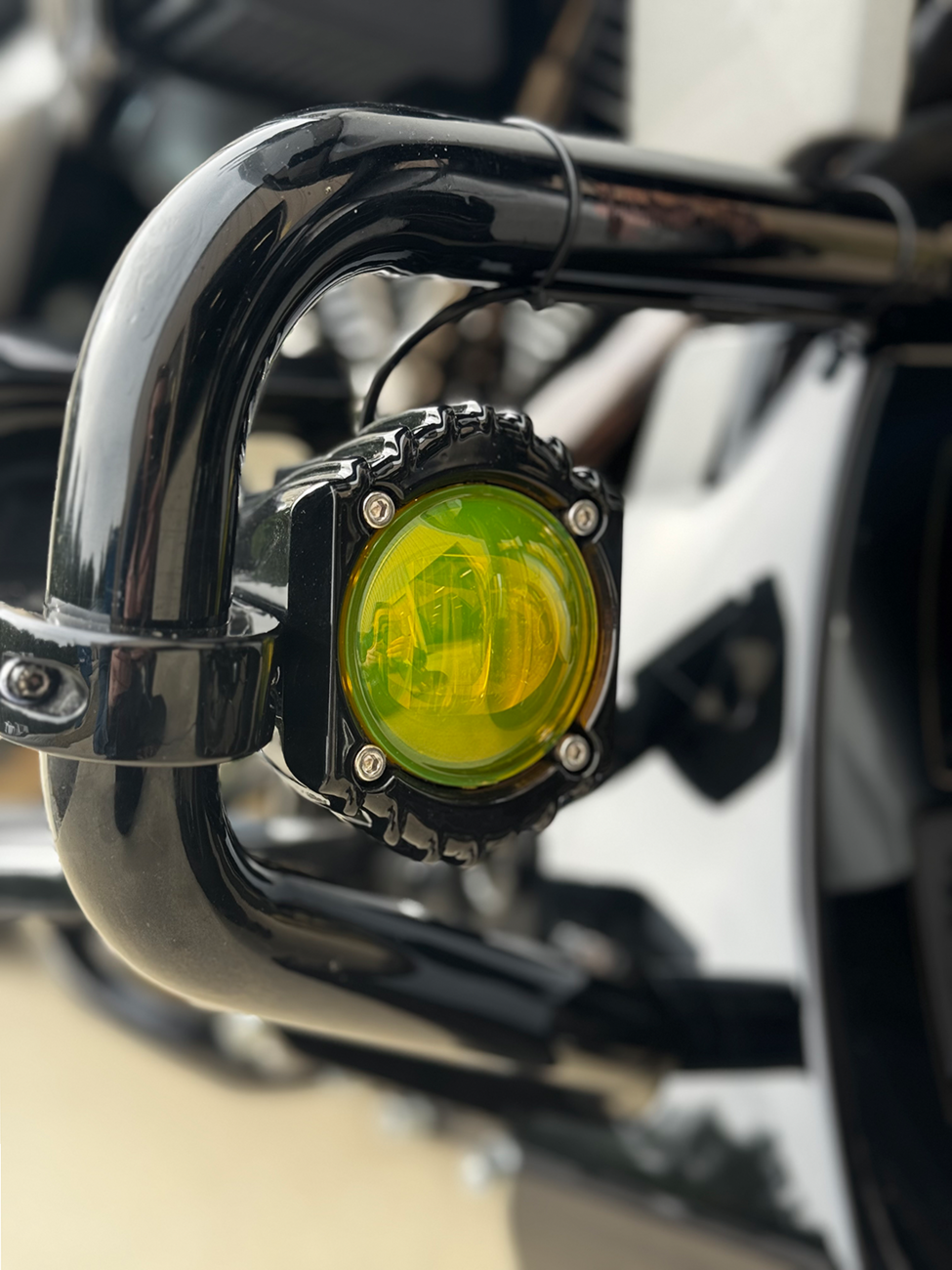 CUSTOM DYNAMICS Fog Light - Selective Yellow / Harley-Davidson® 2001-3088