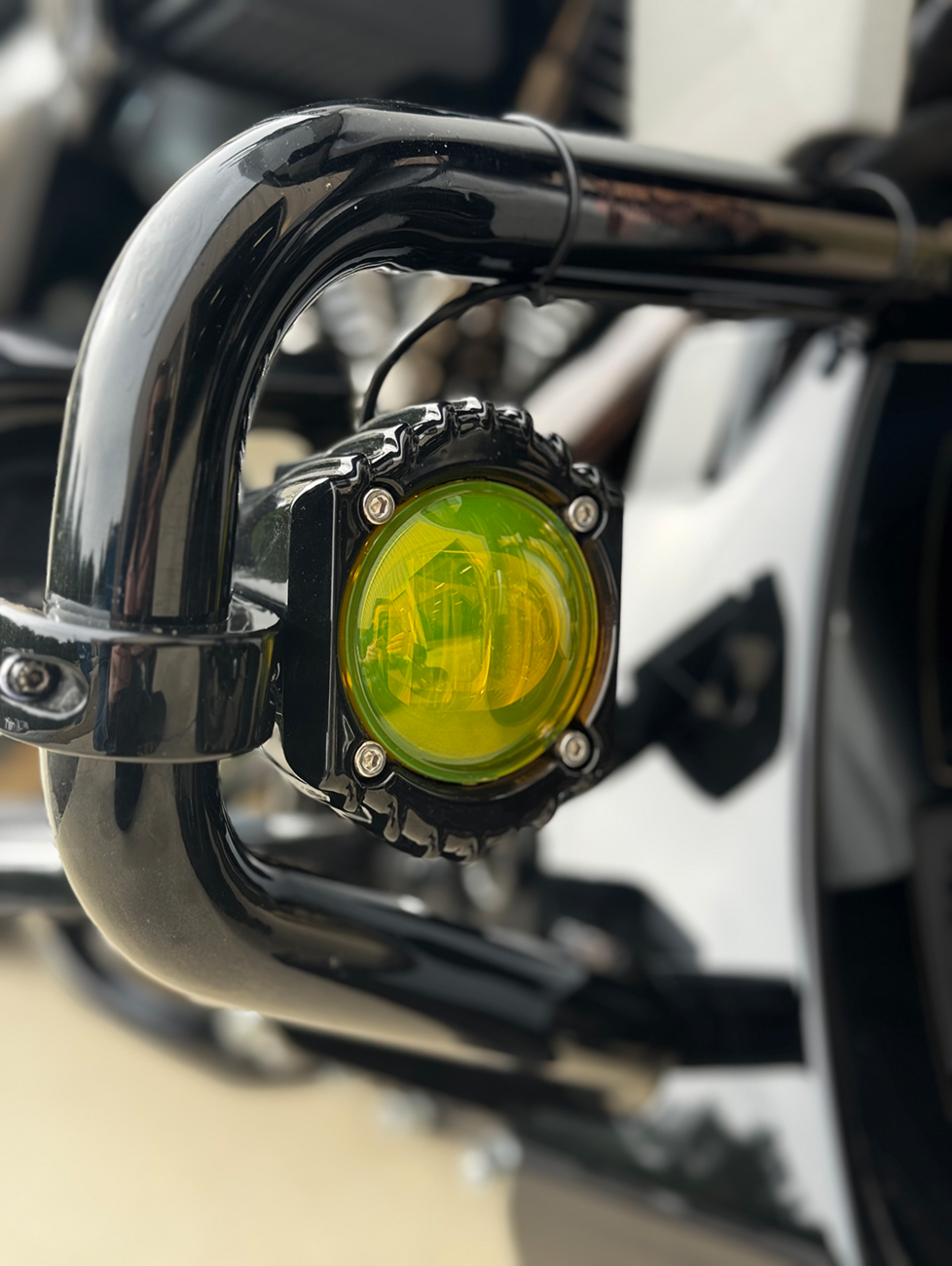 CUSTOM DYNAMICS Fog Light - Selective Yellow / Harley-Davidson® 2001-3092