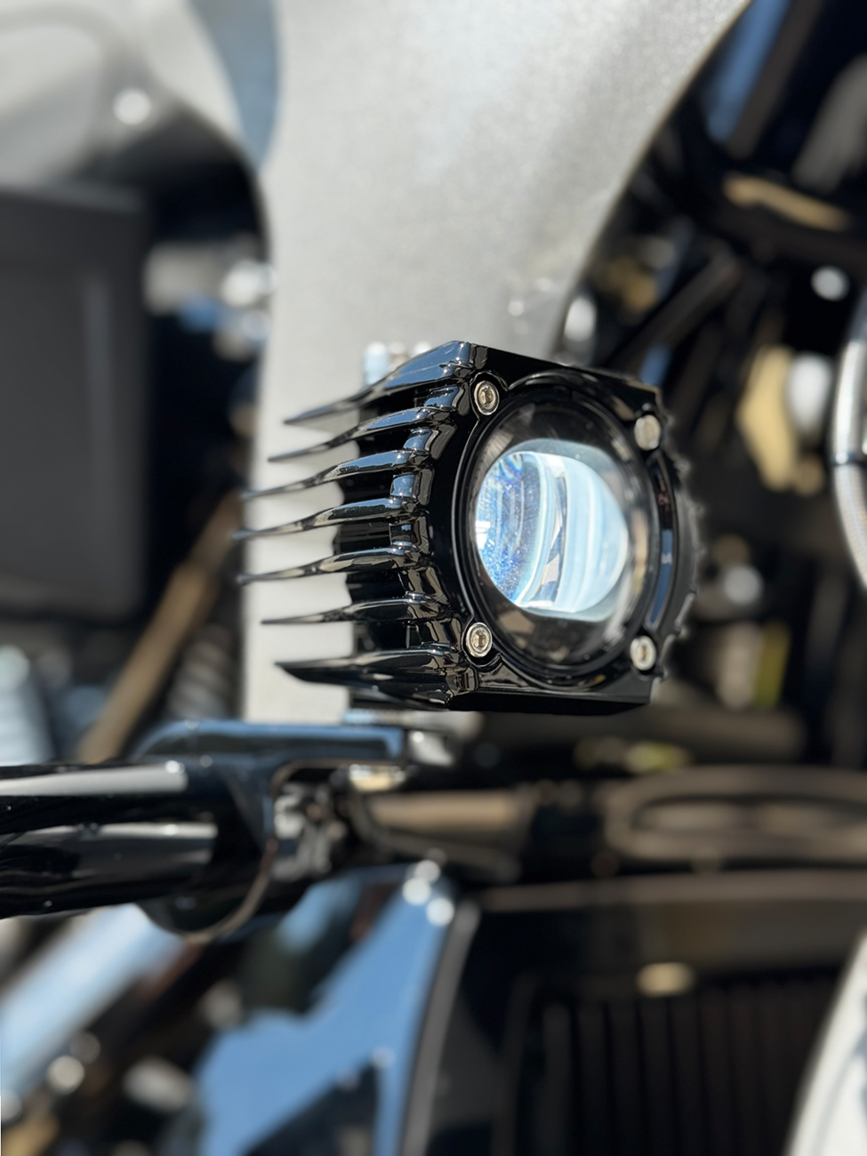 CUSTOM DYNAMICS Fog Light - White/Clear / Harley-Davidson® 2001-3089