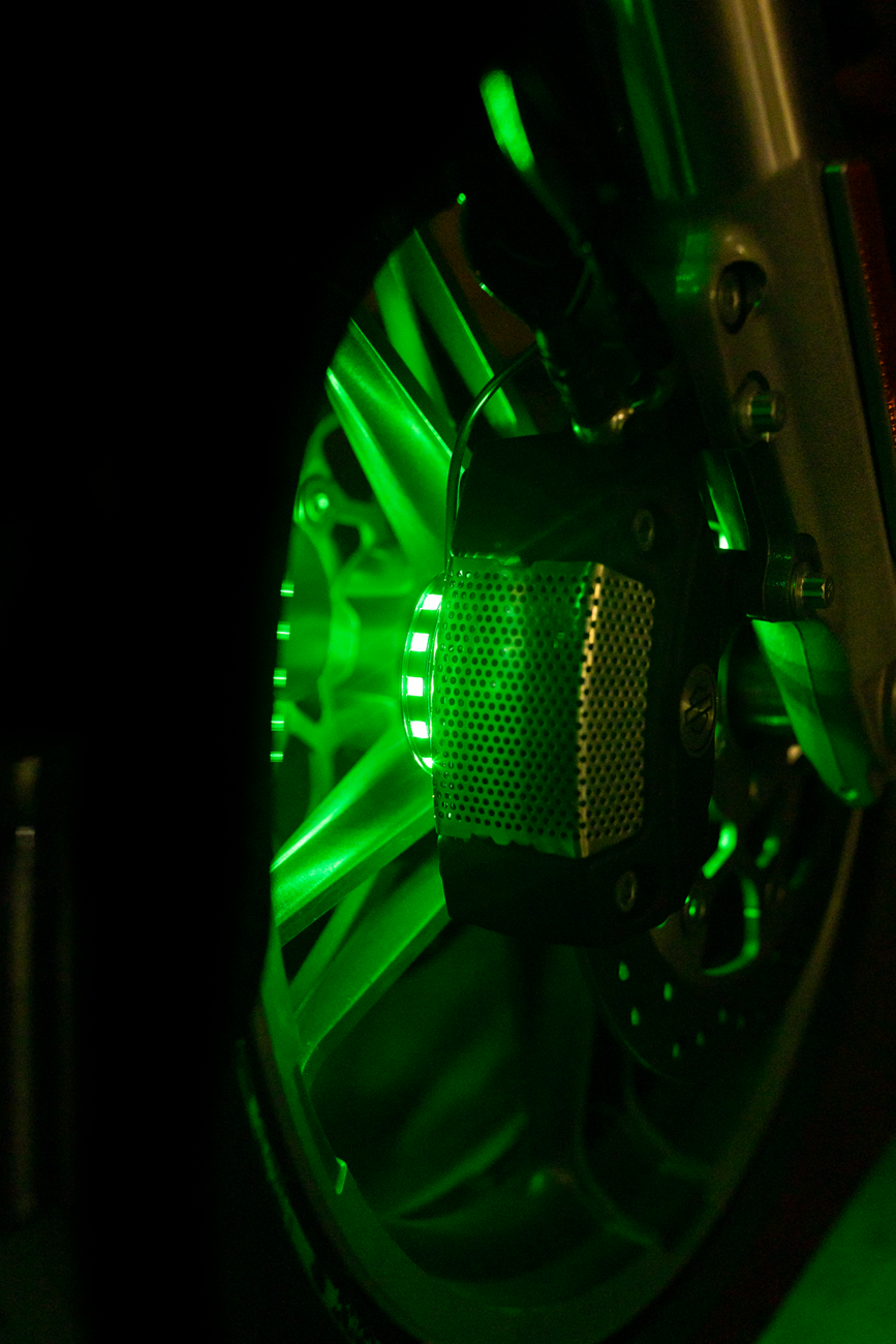 CUSTOM DYNAMICS ProGLOW™ Light Wheel - Black 2040-2755