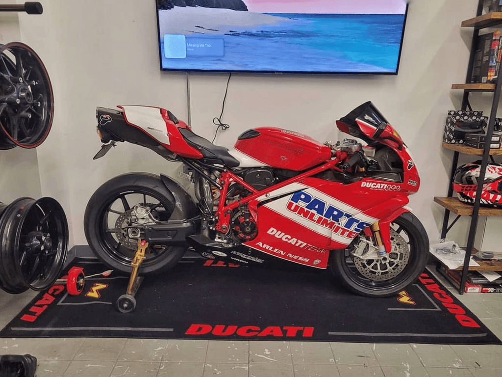 MOTO-D Motorcycle Mat for Ducati