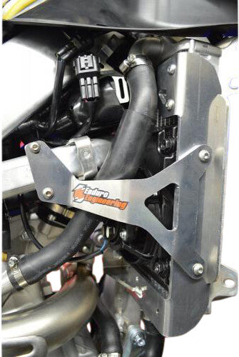 ENDURO ENGINEERING Radiator Braces - 11-5019