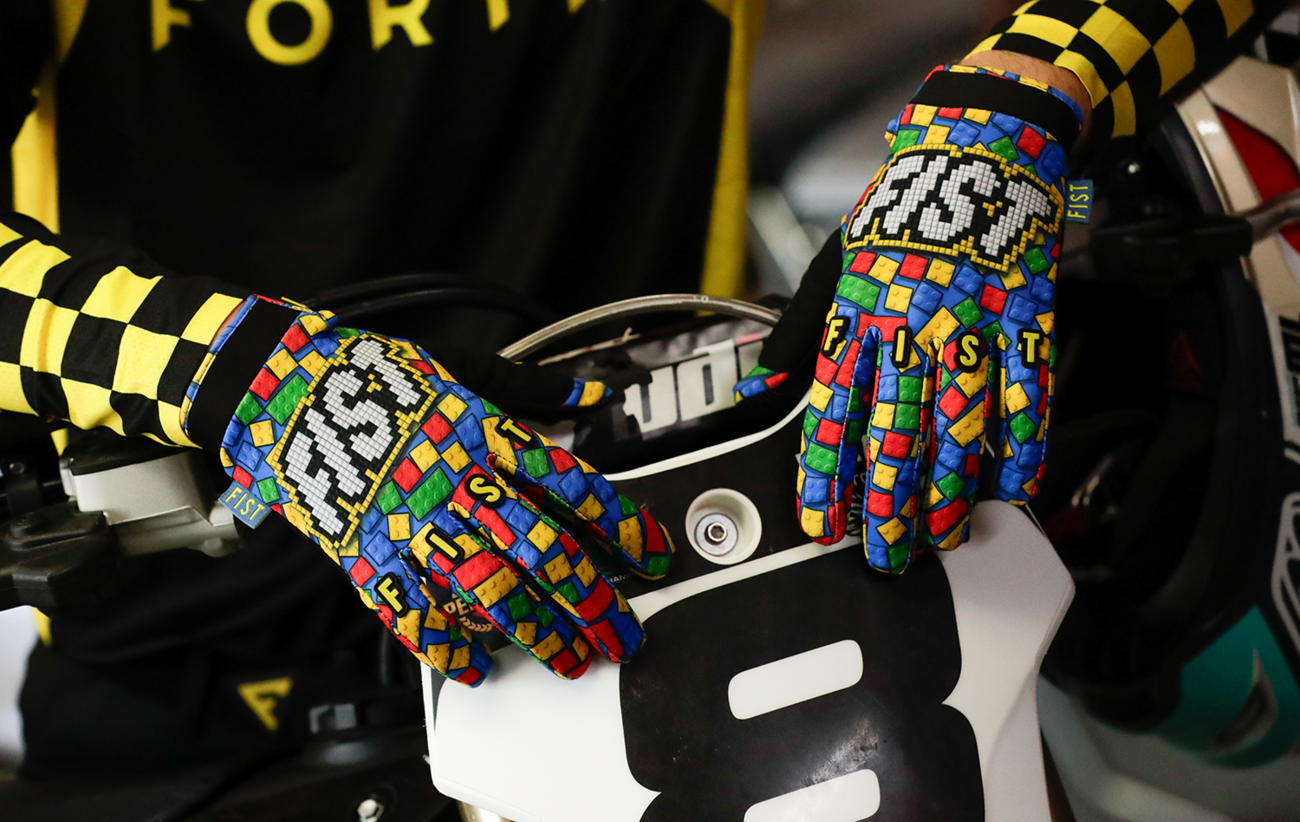FIST HANDWEAR Strapped Build Gloves