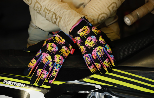 FIST HANDWEAR Strapped Caroline Buchanan Red Label Sprinkle Fades Gloves