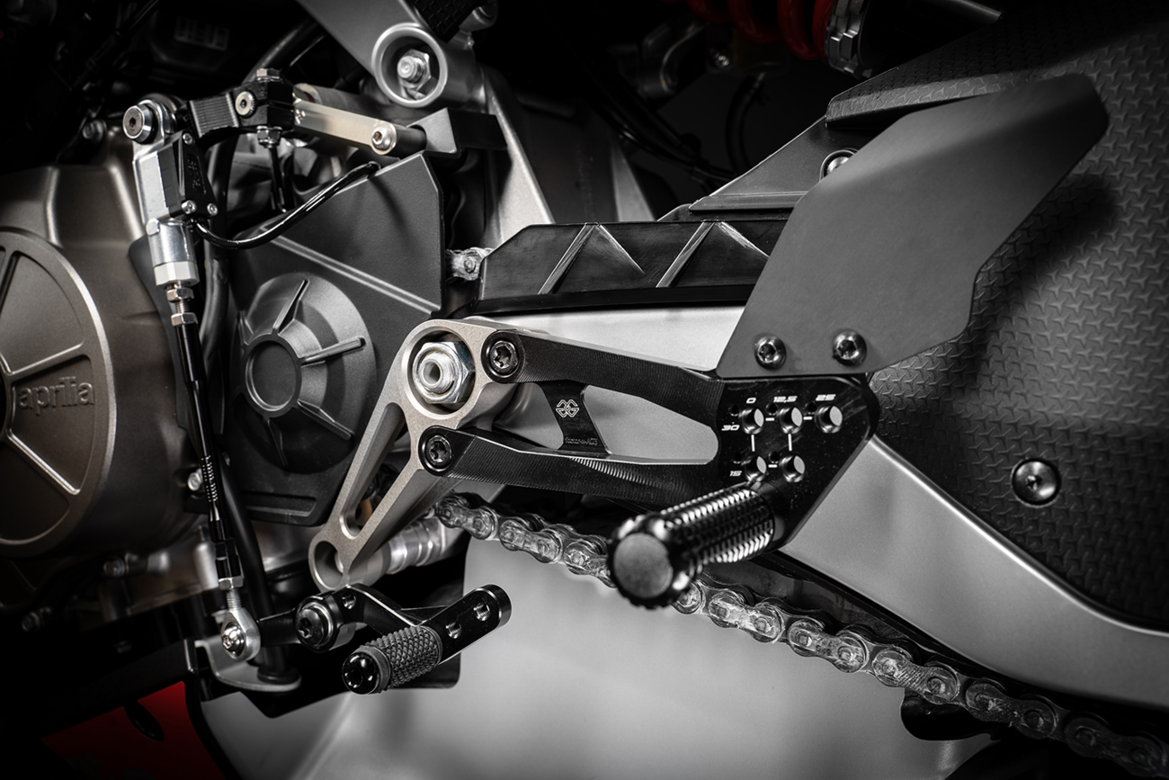 GILLES TOOLING FXR Rearset - Black / Aprilia 1623-0585