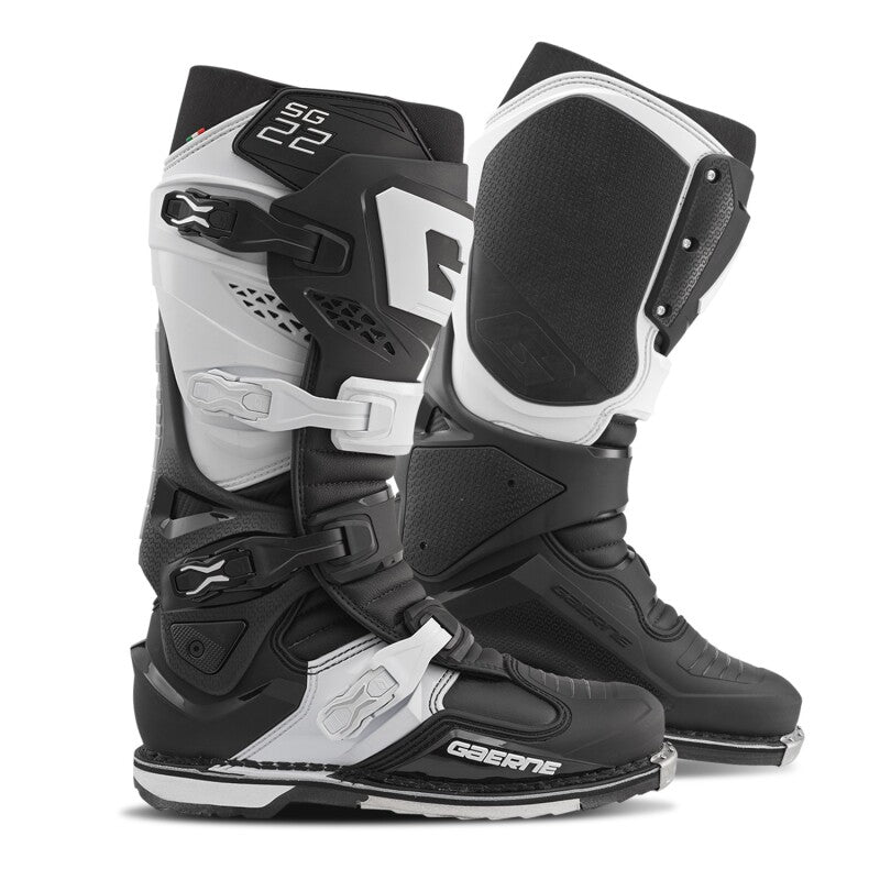 Gaerne SG22 Boot Black/White Size - 7 - 2262-020-7