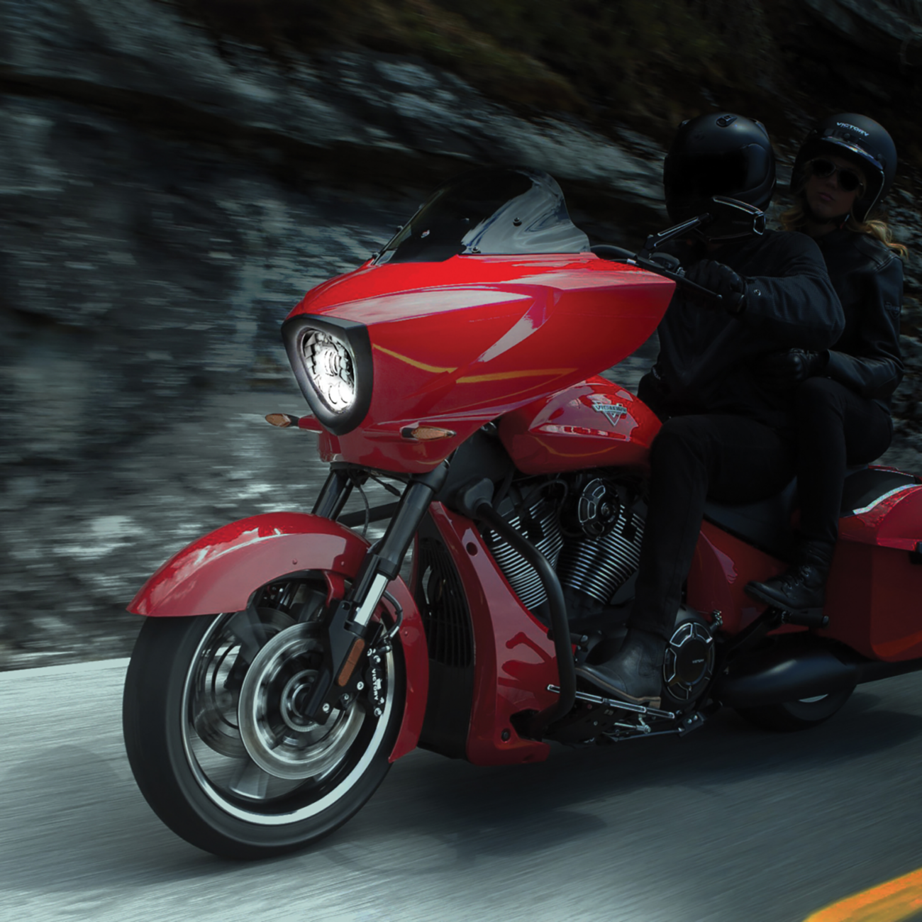 J.W. SPEAKER Adaptive 2 Headlight for Victory with Diamond Headlights