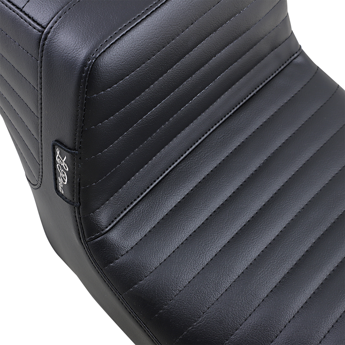 LE PERA Tailwhip Seat - Pleated / Black / FL '08-'23 0801-1316