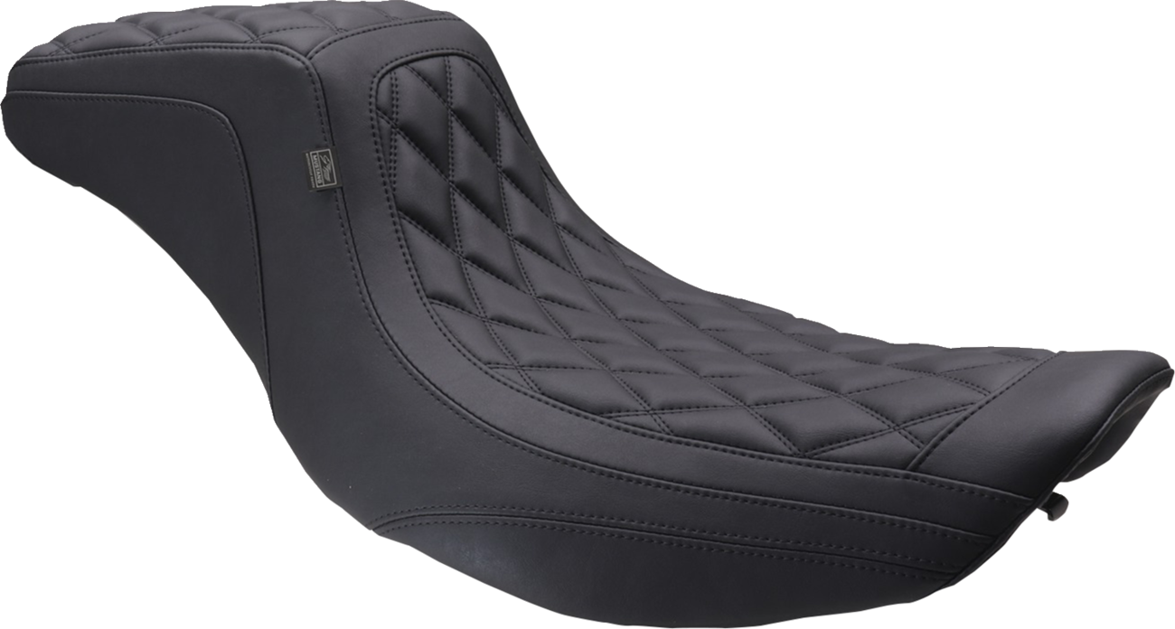 MUSTANG Double Diamond Squareback Seat - One Piece 2-Up Squareback Seat / Double Diamond / Black Stitch / FLH/FLT '97-'07 0801-2125