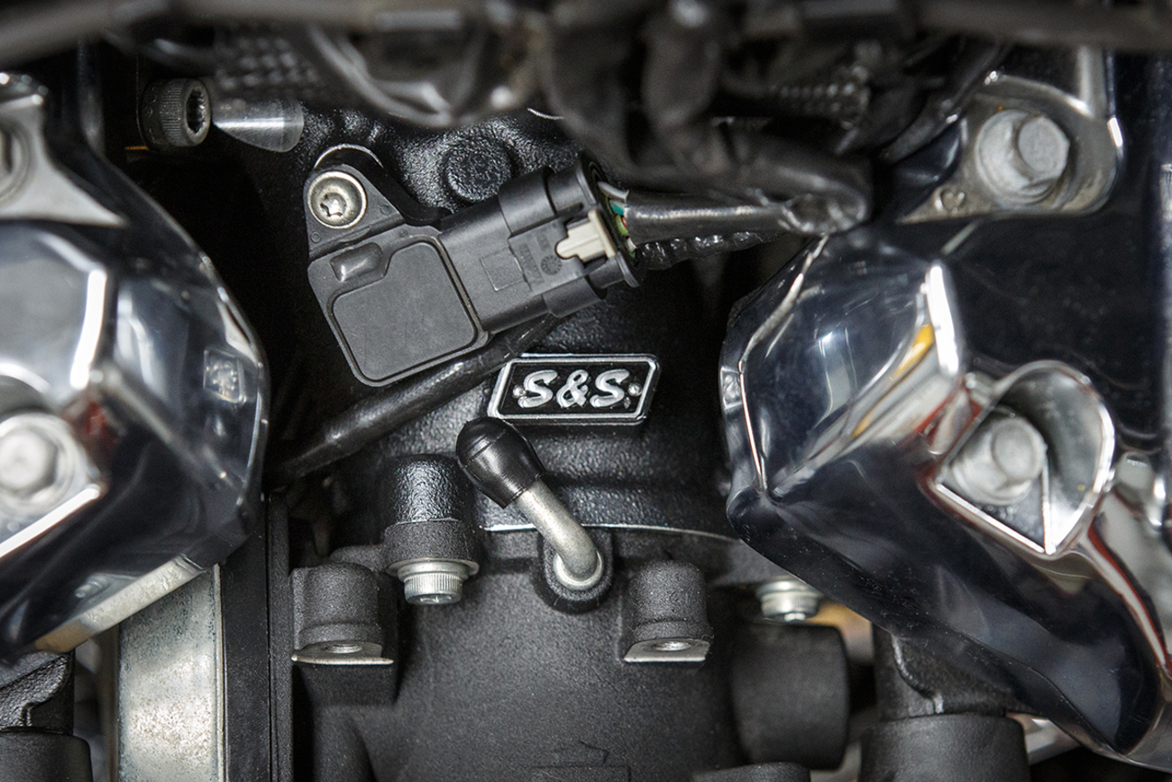 S&S CYCLE CNC-Ported 55 mm Intake Manifold - M8 / 55 mm / Black 1050-0472