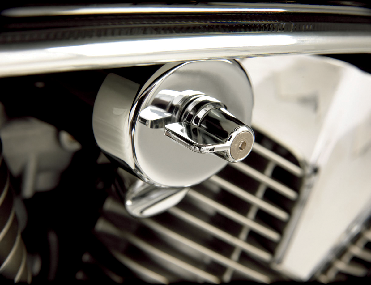 SHOW CHROME Fuel Shut-Off Plate Cover - Fuel Valve Cover / Chrome / Honda 0705-0026