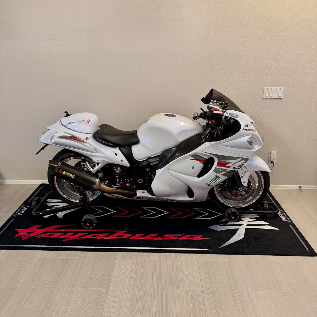 MPM Motorcycle Mat for Suzuki Hayabusa - MM7129
