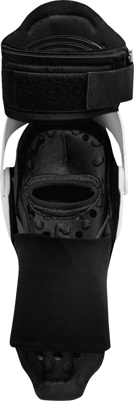 THOR Sentinel LTD Knee Guards
