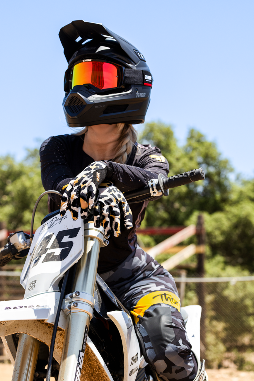 THOR Women's Sportmode Cheetah Gloves