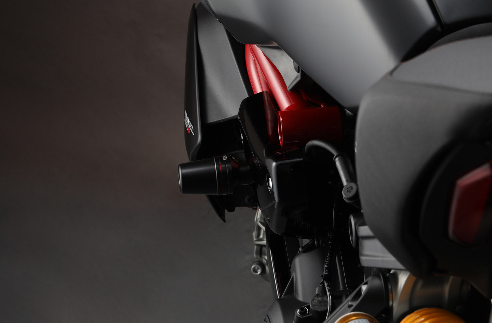 AELLA Frame Slider (Diavel 1260) 2019+
