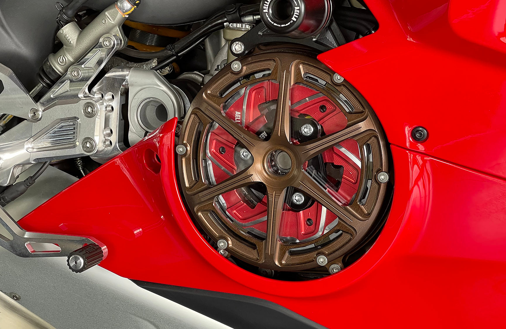 Aella Wet / Dry Clutch Cover for the Ducati Panigale / Streetfighter / Multistrada V4 / S / Speciale