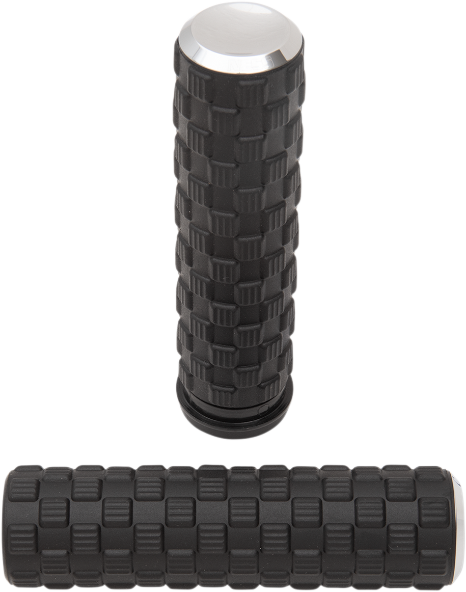 ARLEN NESS Air Trax Grips - TBW / Chrome 0630-2602
