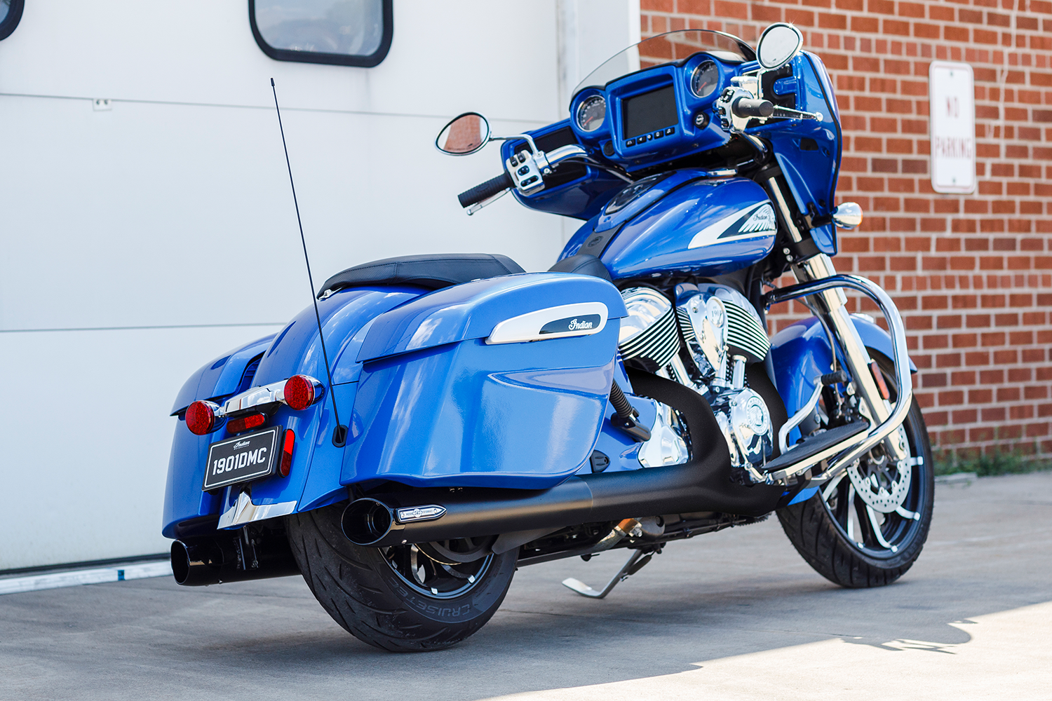 4" Broadhead Slip-On Mufflers - Slash Cut - Black