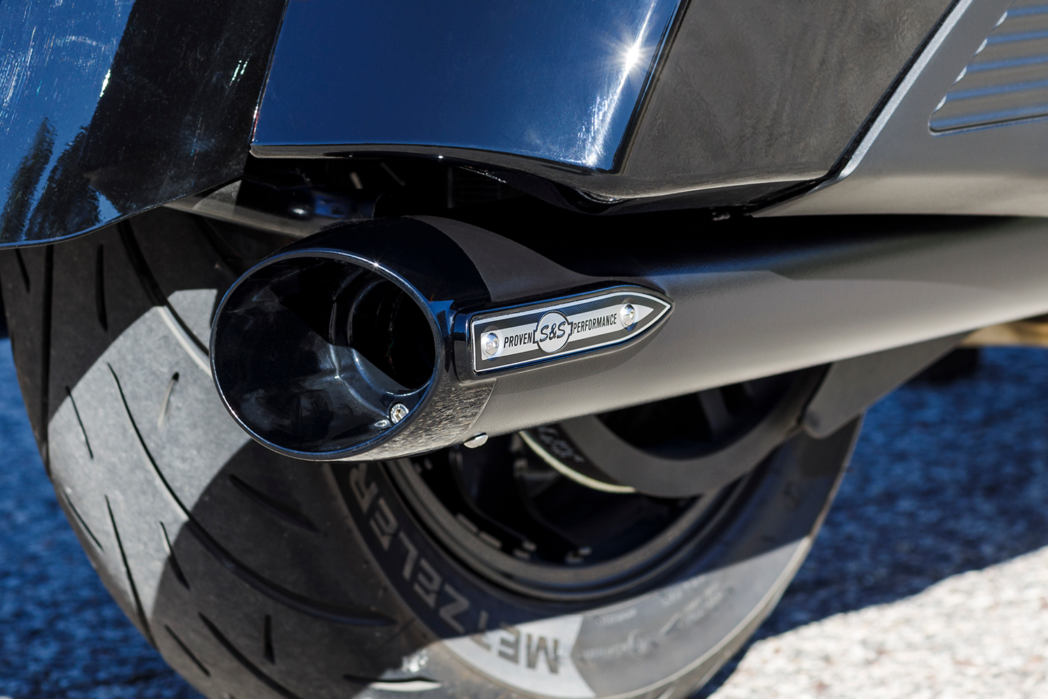 4" Broadhead Slip-On Mufflers - Slash Cut - Black