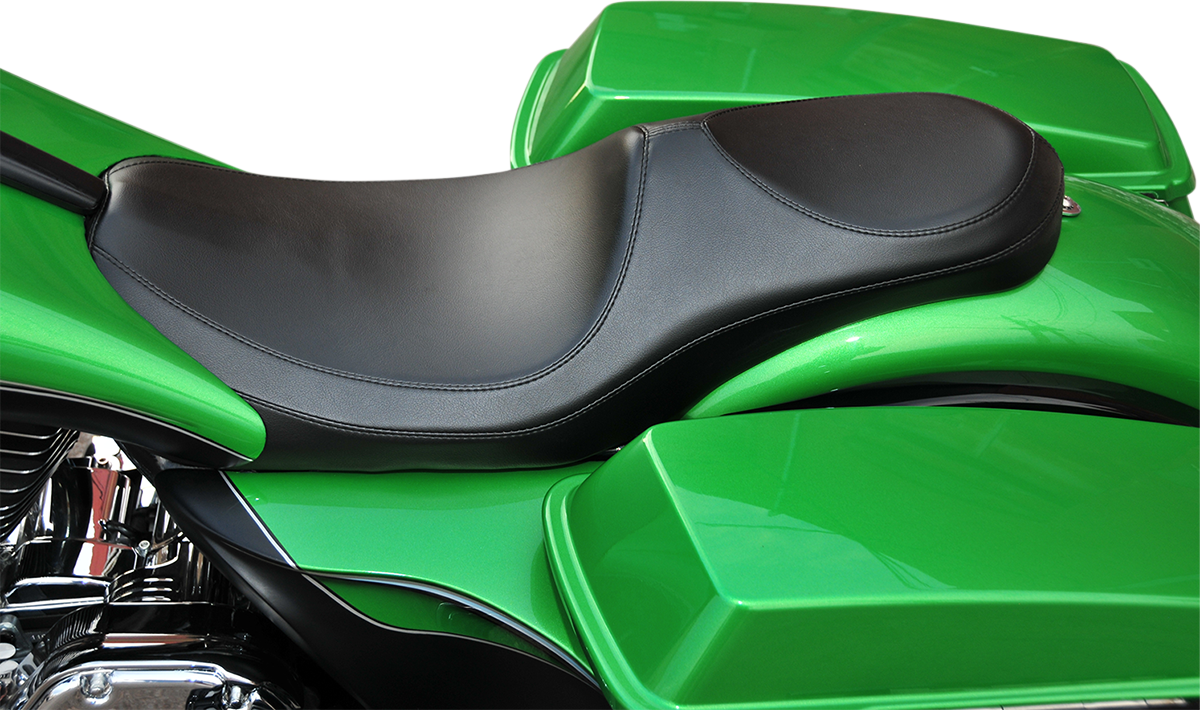 LE PERA Villain Seat - Smooth / Black / FL '08-'23 0801-0850