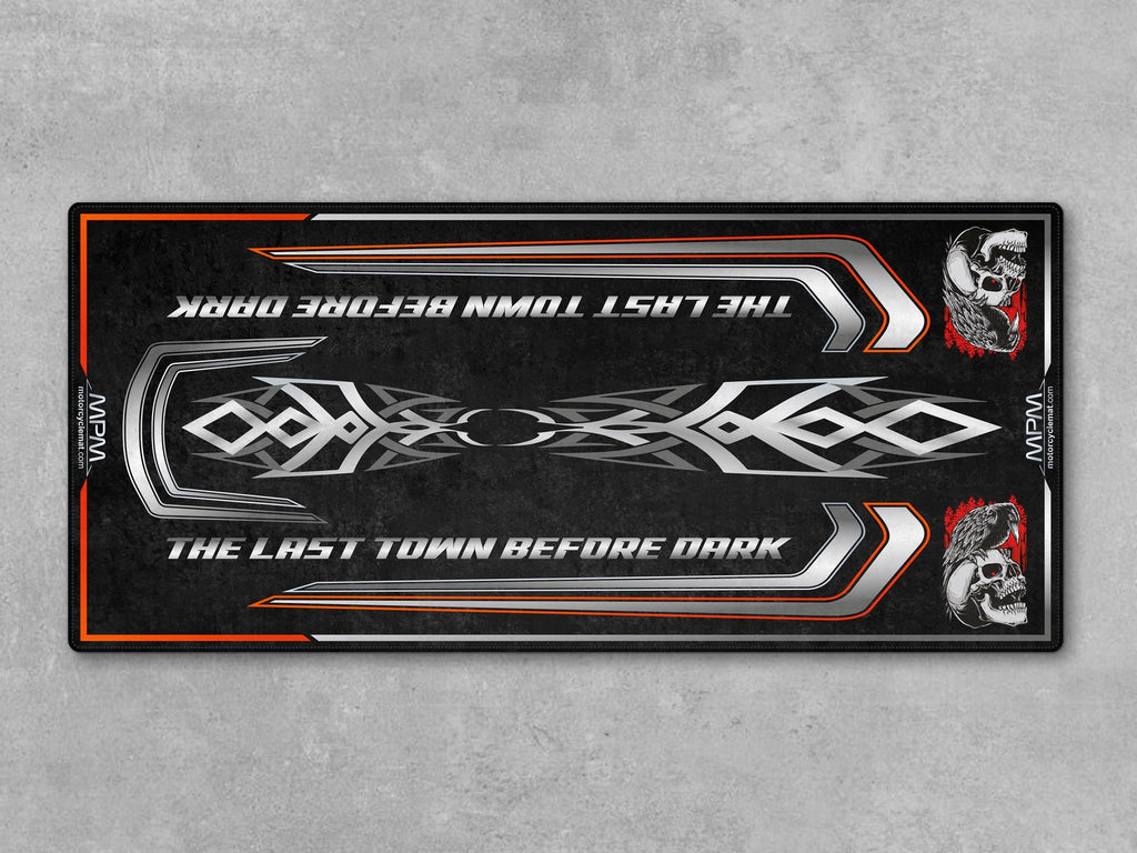 MPM Motorcycle Mat for Cruiser Motorcycle "The Last Town Before Dark" - MM4318