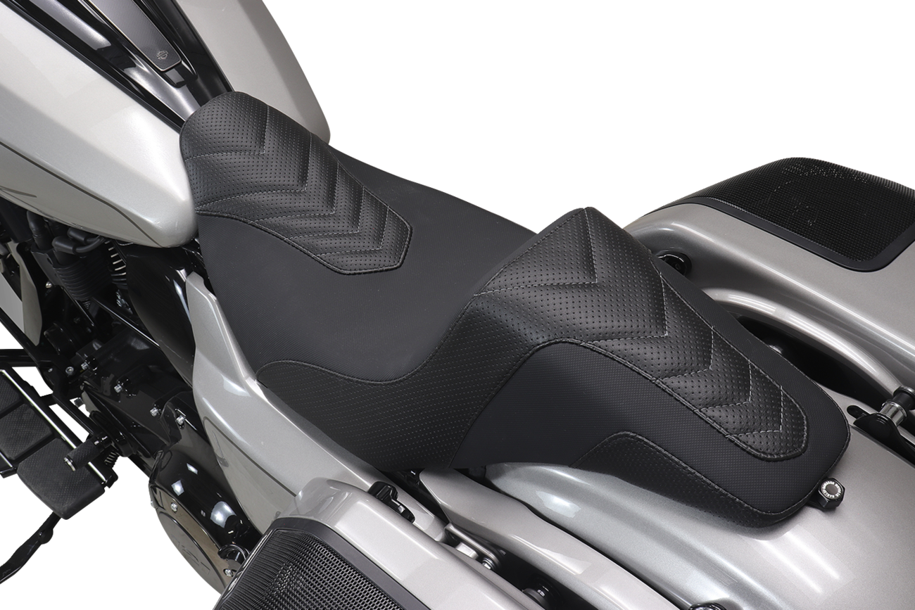 MUSTANG Kodlin Signature Series Squareback™ Seat