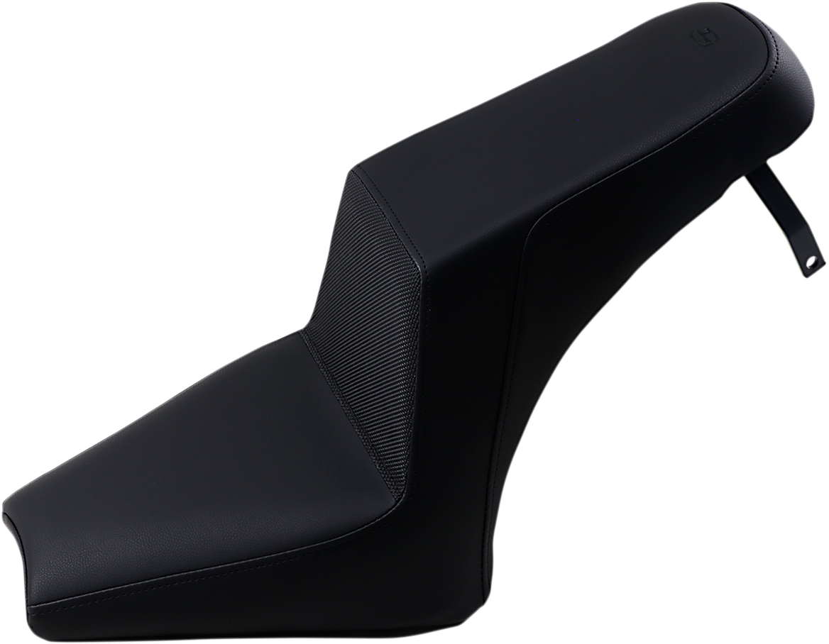 SADDLEMEN Gripper Step-Up Seats - Step-Up Seat / Gripper / Black / with Backrest / FXD '96-'03 0803-0772