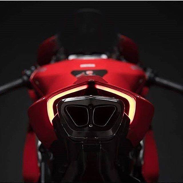 Termignoni 4 Uscite Full Exhaust for Ducati Panigale V4 / S / R / Superleggera (18-24)